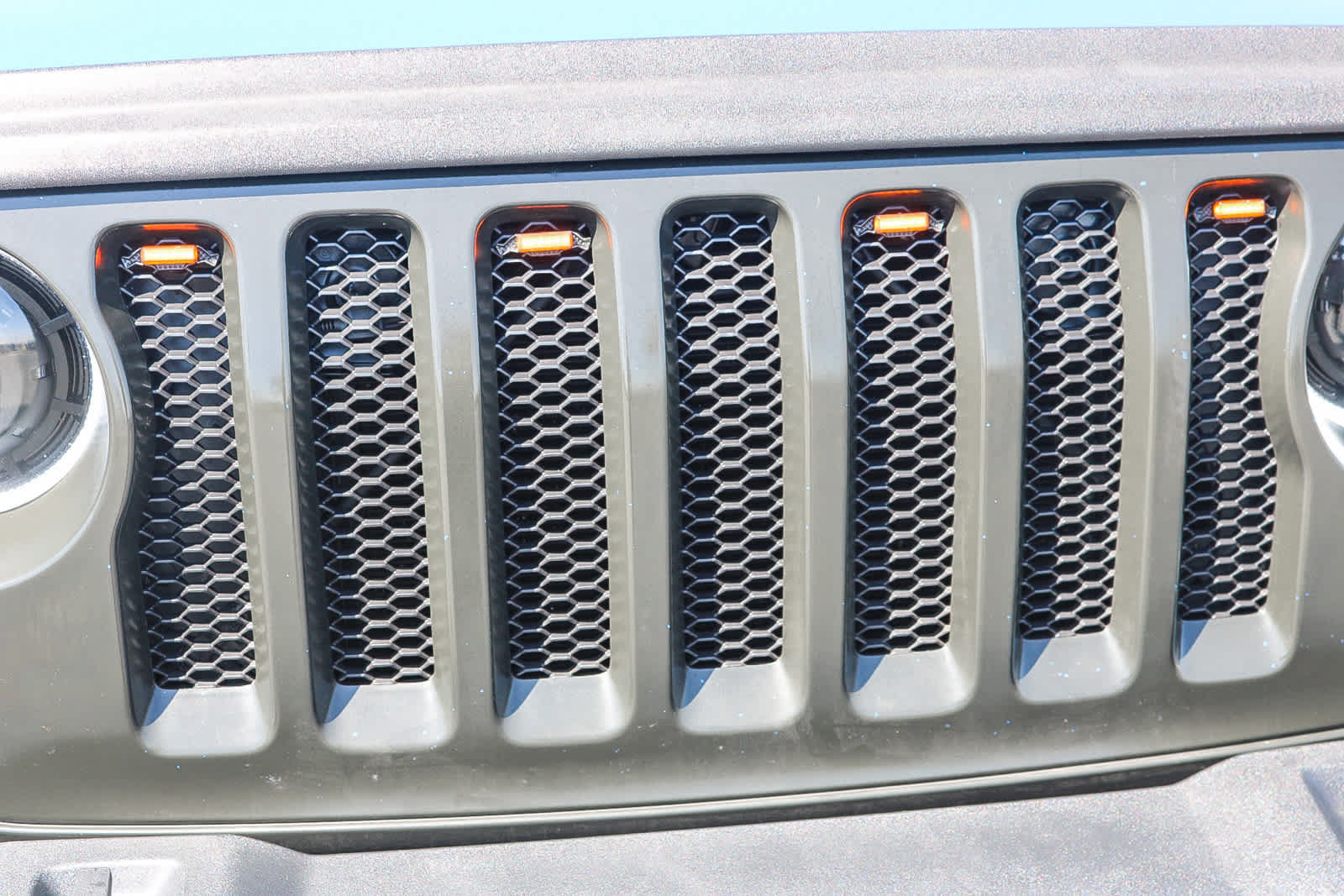 Used 2022 Jeep Wrangler Unlimited Sport AWD/4WD image 5