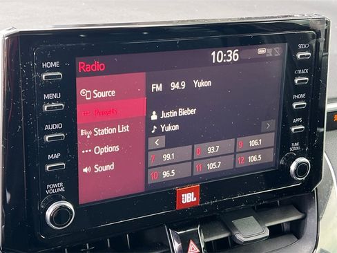 Used 2020 Toyota Corolla LE image 21