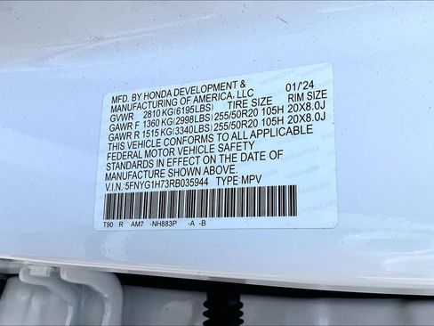 Used 2024 Honda Pilot Touring image 16