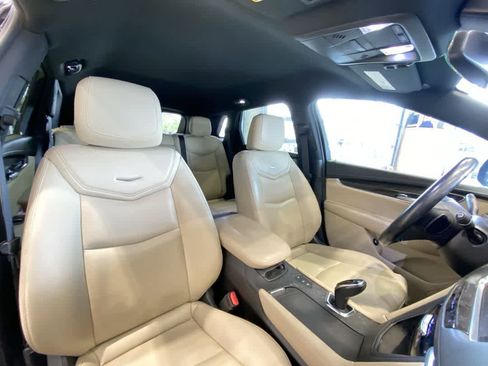 Used 2018 Cadillac XT5 AWD image 26