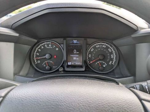 Used 2022 Toyota Tacoma SR AWD/4WD image 26