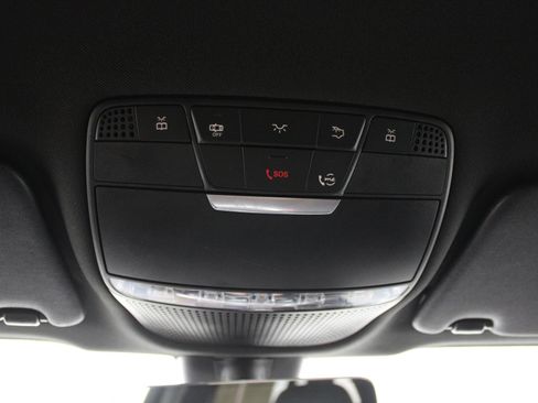 Used 2021 Mercedes-Benz GLC 300 image 34