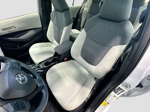 Used 2022 Toyota Corolla LE image 16