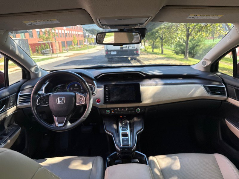 Used 2018 Honda Clarity Touring image 10