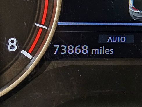 Used 2023 Nissan Rogue SL image 30