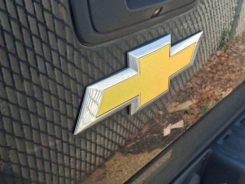 Used 2019 Chevrolet Colorado W/T w/ Custom Special Edition RWD image 11