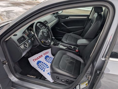 Used 2015 Volkswagen Passat TDI SE image 13