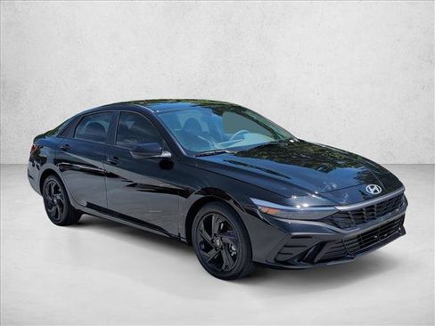 New 2026 Hyundai Elantra Sport FWD image 7