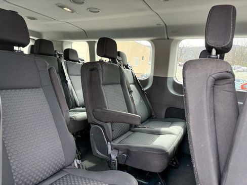 Used 2023 Ford Transit 350 XLT image 21