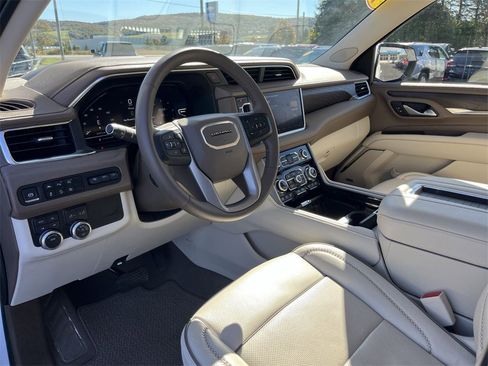 Certified 2024 GMC Yukon Denali image 10