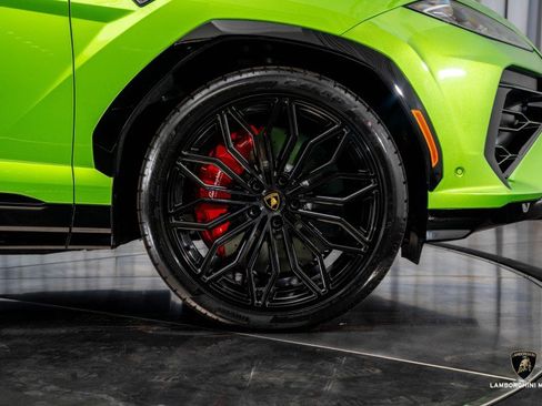 Used 2025 Lamborghini Urus SE image 24