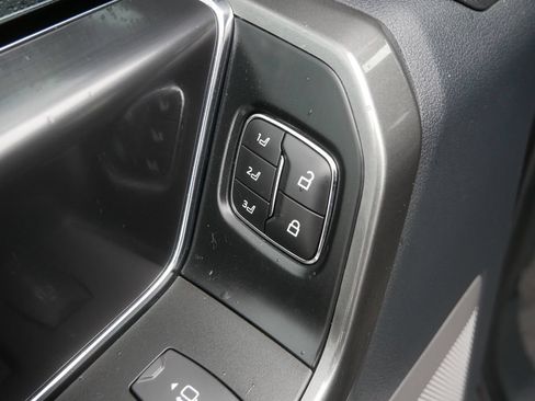 Used 2022 Ford F150 Lariat AWD/4WD image 17