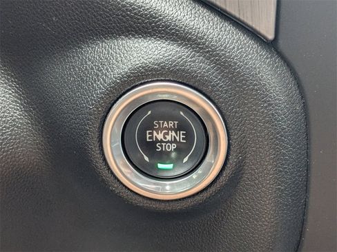 Used 2021 GMC Sierra 2500 Denali w/ Denali Ultimate Package image 32