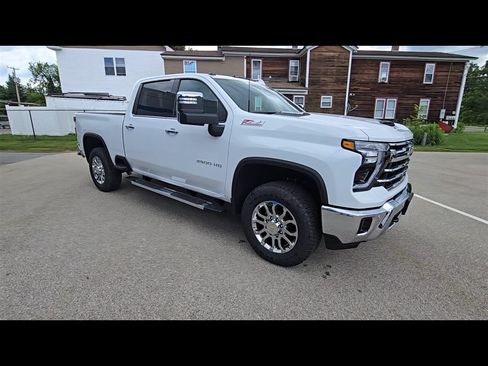 New 2026 Chevrolet Silverado 2500 LTZ w/ LTZ Convenience Package AWD/4WD image 2