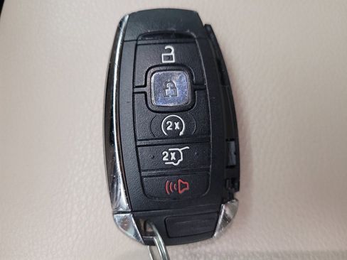 Used 2019 Lincoln MKC Premiere AWD/4WD image 32