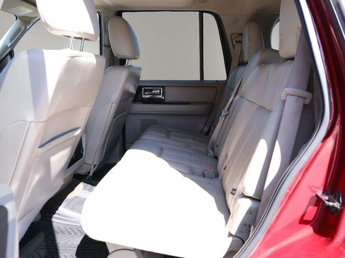 Used 2015 Lincoln Navigator 4WD image 24