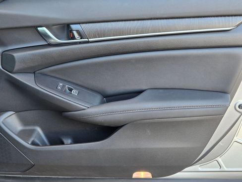 Used 2022 Honda Accord EX-L image 28