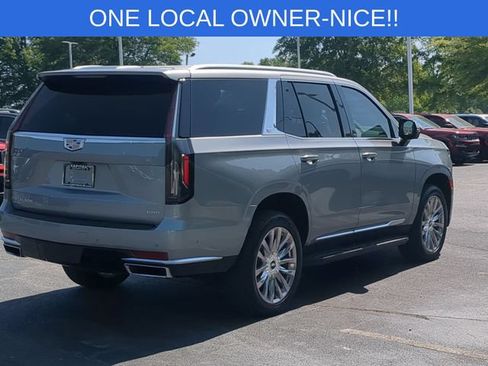 Used 2024 Cadillac Escalade Premium Luxury w/ Performance Package AWD/4WD image 5