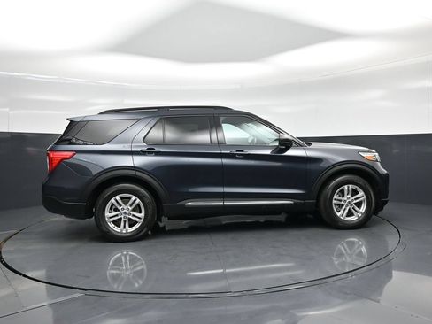 Used 2023 Ford Explorer XLT RWD image 26