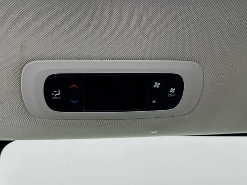 Used 2023 Chrysler Voyager LX FWD image 24