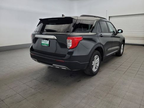 Used 2023 Ford Explorer XLT w/ Equipment Group 202A AWD/4WD image 9