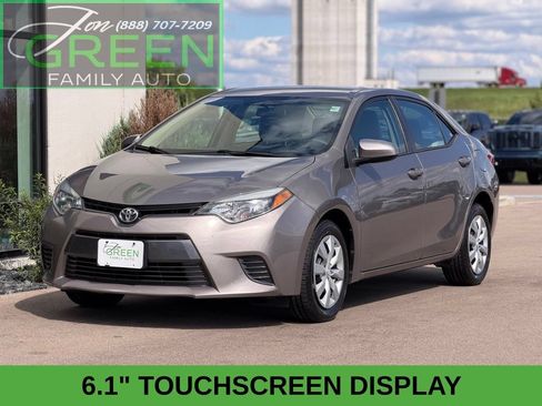 Used 2016 Toyota Corolla LE FWD image 1