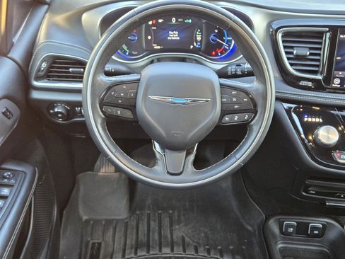 Used 2019 Chrysler Pacifica Limited w/ Advanced Safetytec Group image 12