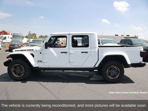 Used 2021 Jeep Gladiator Rubicon image 2