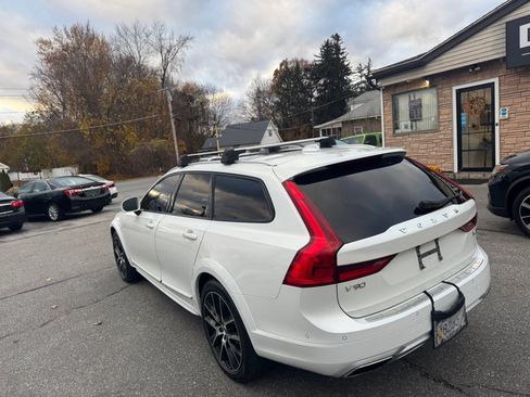 Used 2018 Volvo V90 T6 Cross Country w/ Convenience Package image 13