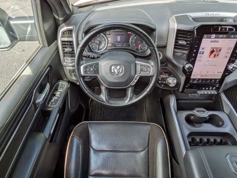 Used 2023 RAM 1500 Laramie AWD/4WD image 18