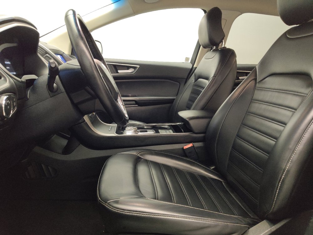 Used 2019 Ford Edge SEL w/ Equipment Group 201A FWD image 17