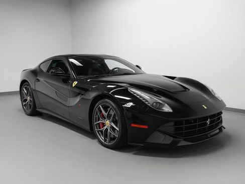 Certified 2017 Ferrari F12 Berlinetta RWD image 19