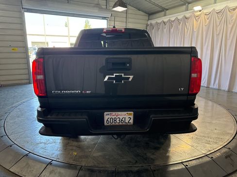 Used 2018 Chevrolet Colorado LT w/ LT Convenience Package image 6