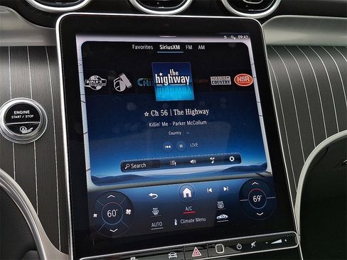 Used 2023 Mercedes-Benz GLC 300 4MATIC image 22