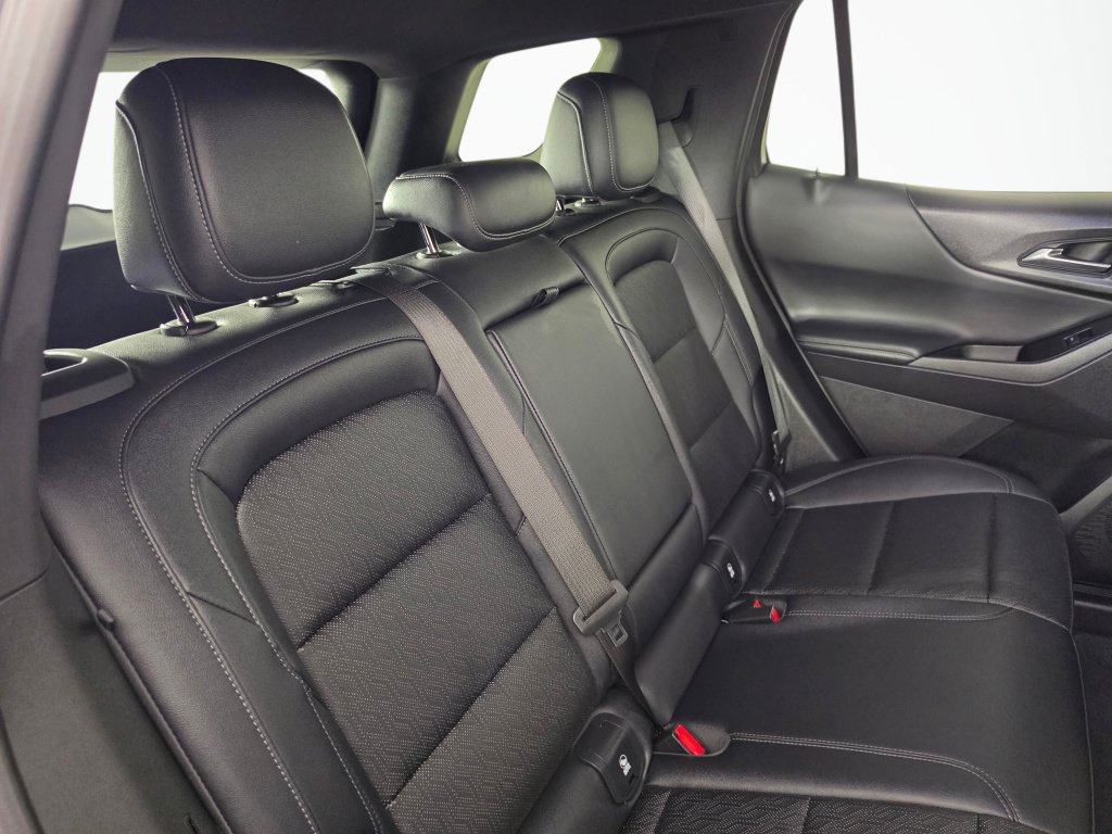 Used 2025 Chevrolet Equinox LT w/ Convenience Package II FWD image 38