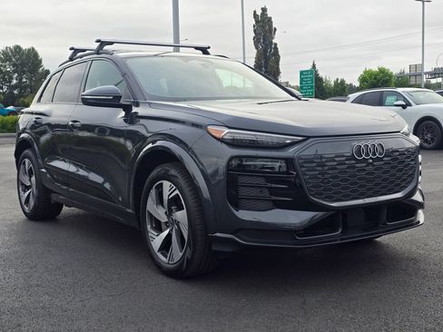 Used 2025 Audi Q6 e-tron Premium Plus w/ Premium Plus AWD/4WD image 7