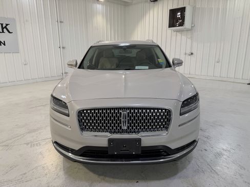 Used 2022 Lincoln Nautilus FWD image 8