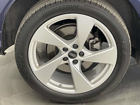 Certified 2025 Audi Q5 Premium w/ Premium Plus AWD/4WD image 13
