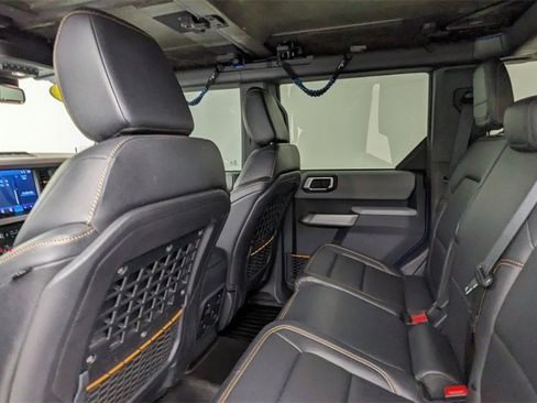 Used 2022 Ford Bronco Badlands image 35