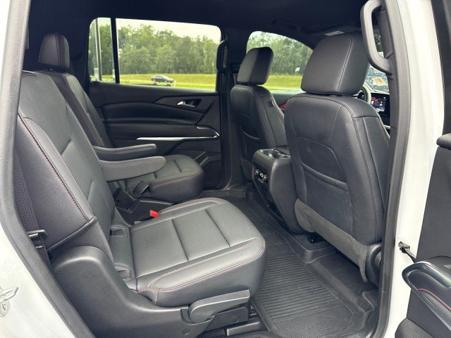 Used 2024 Chevrolet Traverse Z71 w/ LPO, Floor Liner Package AWD/4WD image 13