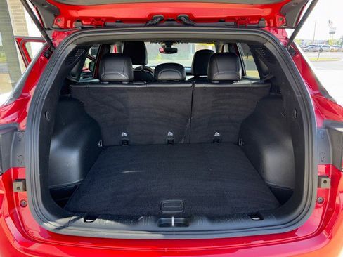 Used 2024 Jeep Compass Latitude image 14