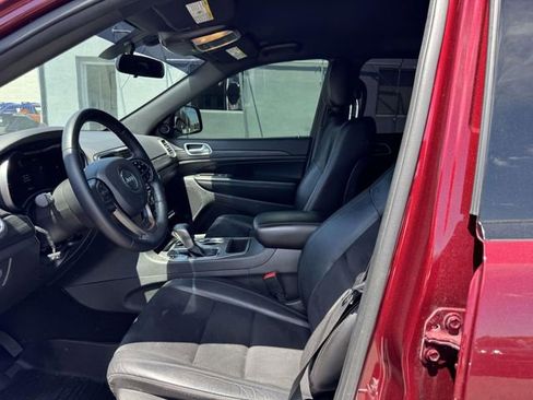 Used 2021 Jeep Grand Cherokee Laredo X RWD image 17