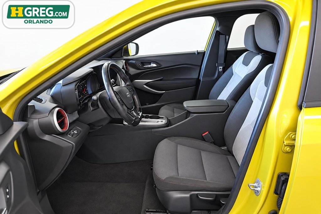 Used 2024 Chevrolet Trax RS FWD image 10