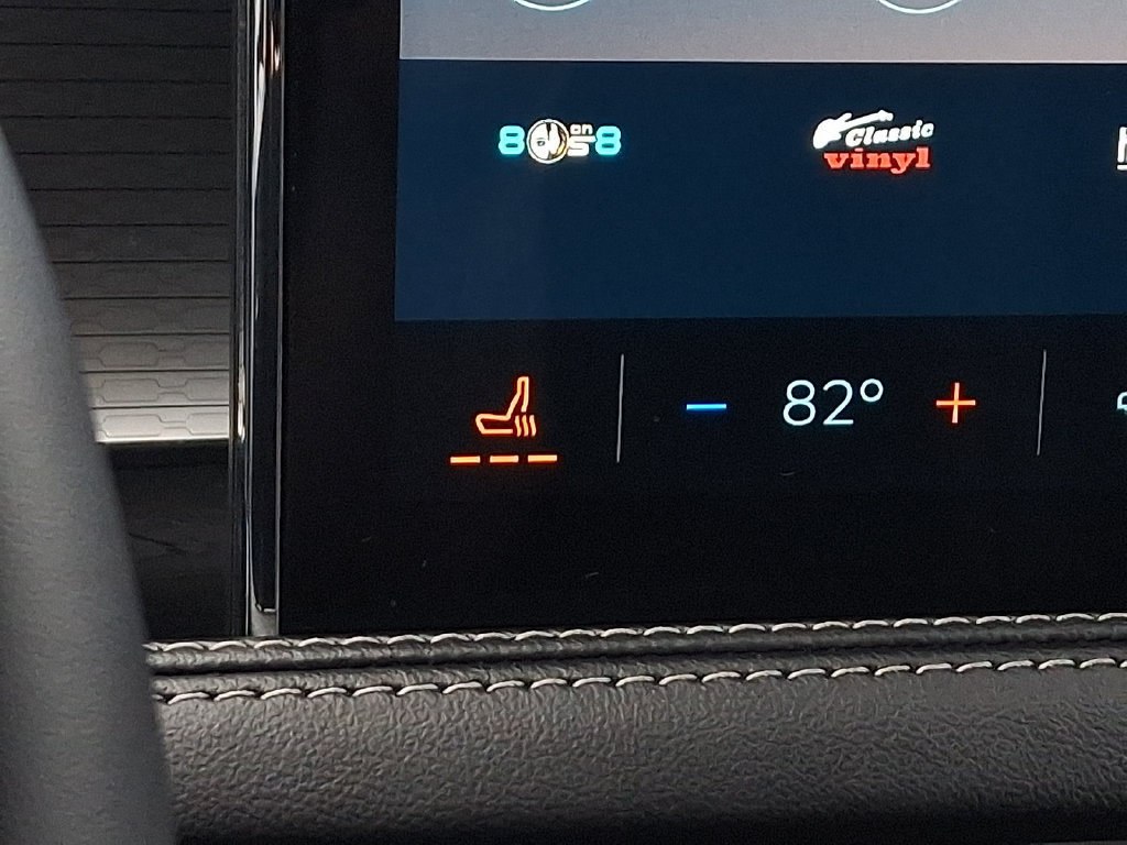 Certified 2024 Lincoln Corsair AWD image 24