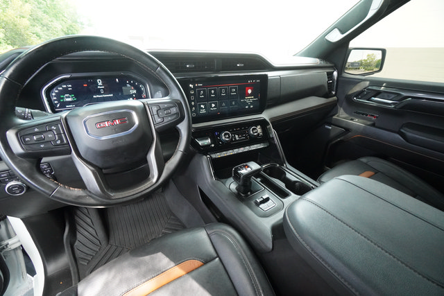 Used 2024 GMC Sierra 1500 AT4 w/ Technology Package AWD/4WD image 23