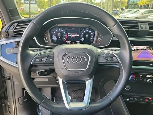 Used 2021 Audi Q3 2.0T Premium w/ Convenience Package image 17
