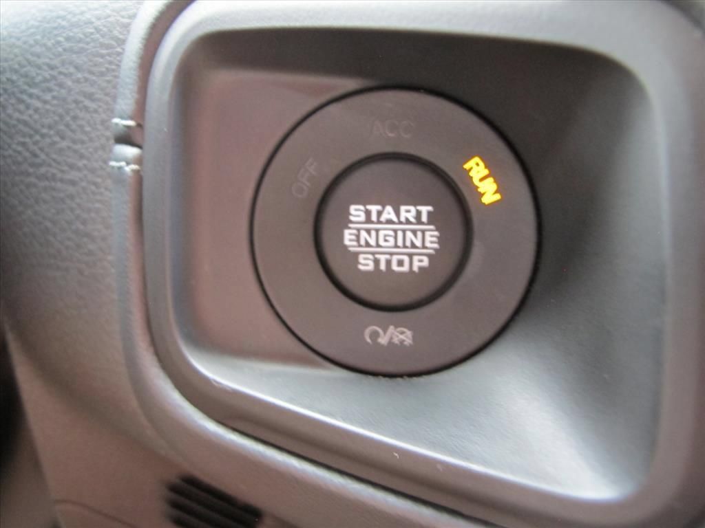 Used 2026 Jeep Wrangler Unlimited Rubicon AWD/4WD image 14