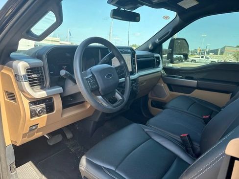 Used 2024 Ford F350 XLT w/ XLT Premium Package AWD/4WD image 7
