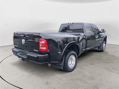 Used 2021 RAM 3500 Laramie w/ Max Tow Package image 5
