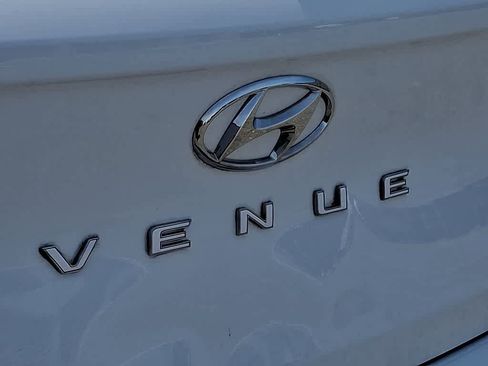 Used 2022 Hyundai Venue SEL w/ Cargo Package image 30